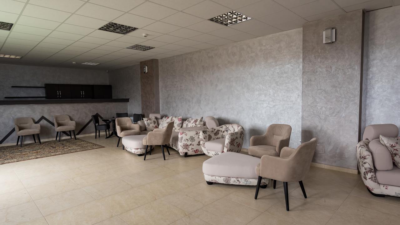 Monte Carlo Reghin Hotel Kültér fotó