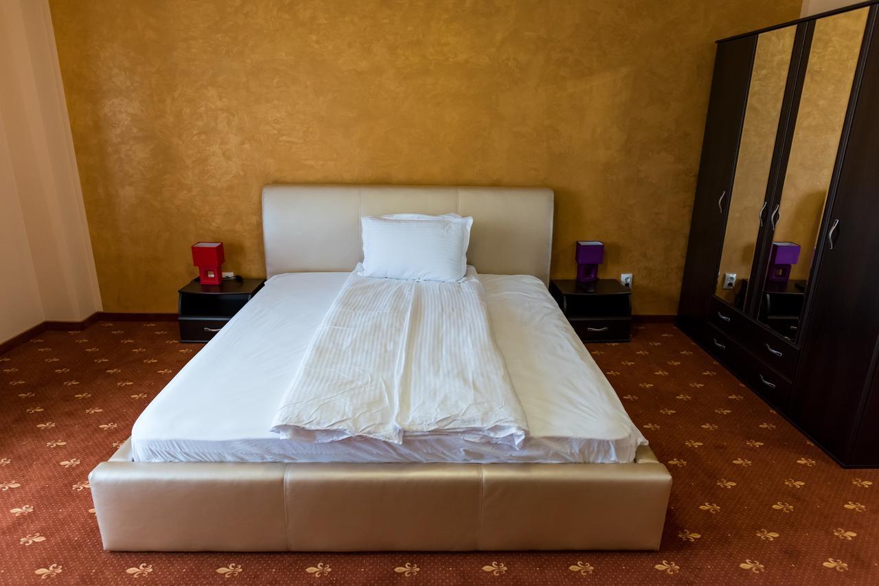 Monte Carlo Reghin Hotel Kültér fotó