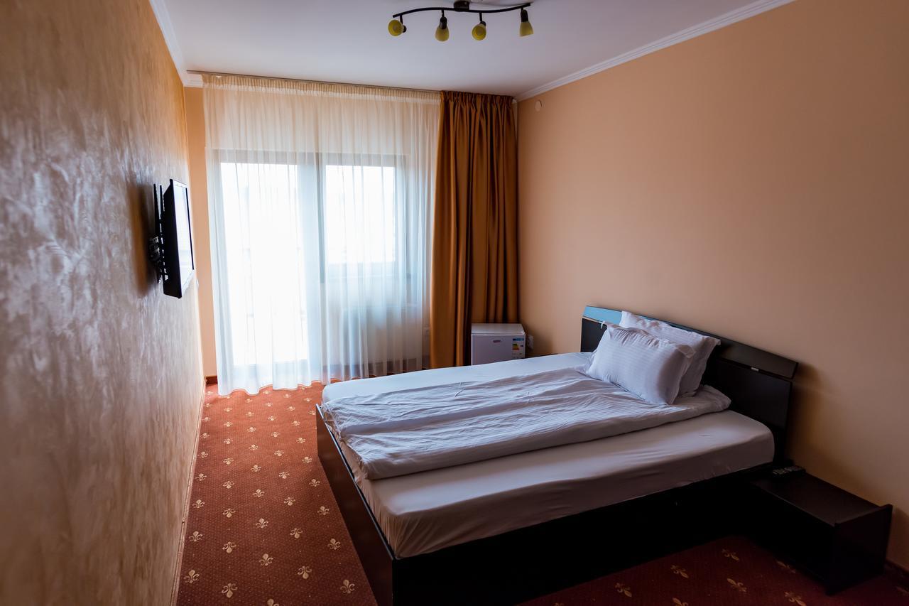 Monte Carlo Reghin Hotel Kültér fotó