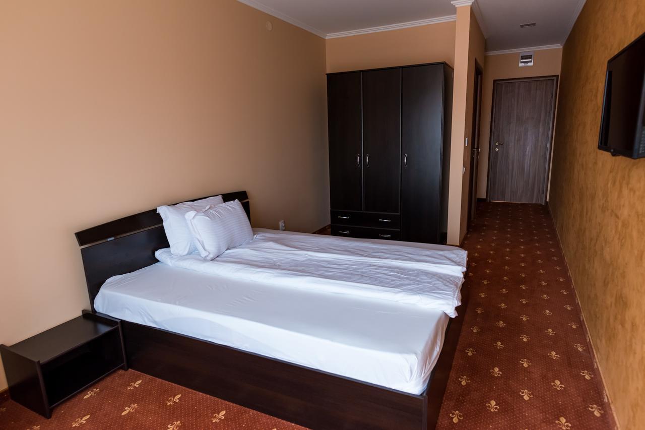 Monte Carlo Reghin Hotel Kültér fotó