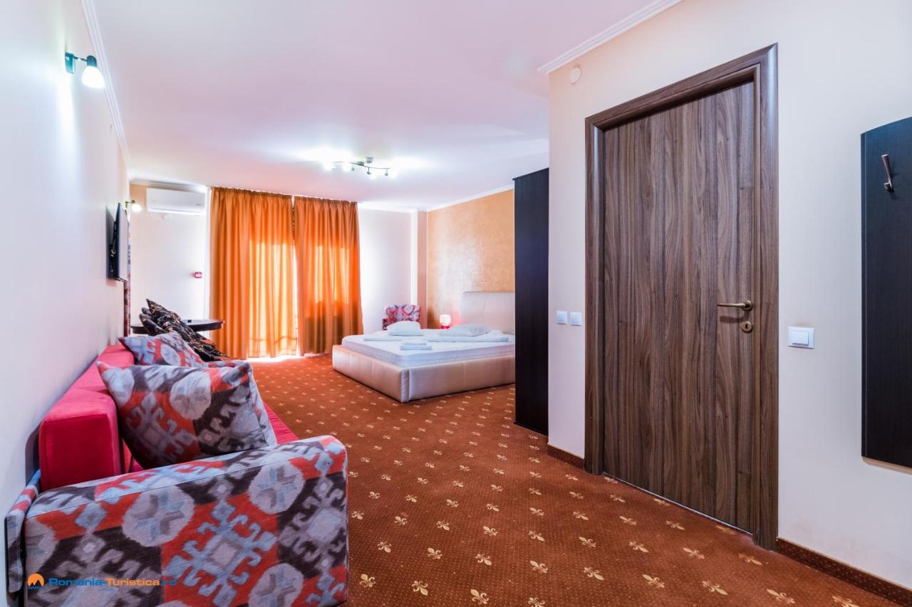 Monte Carlo Reghin Hotel Kültér fotó